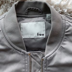 Aritzia Jackets & Coats - Aritzia bomber jacket Aritzia Jackets & Coats - Aritzia bomber jacket